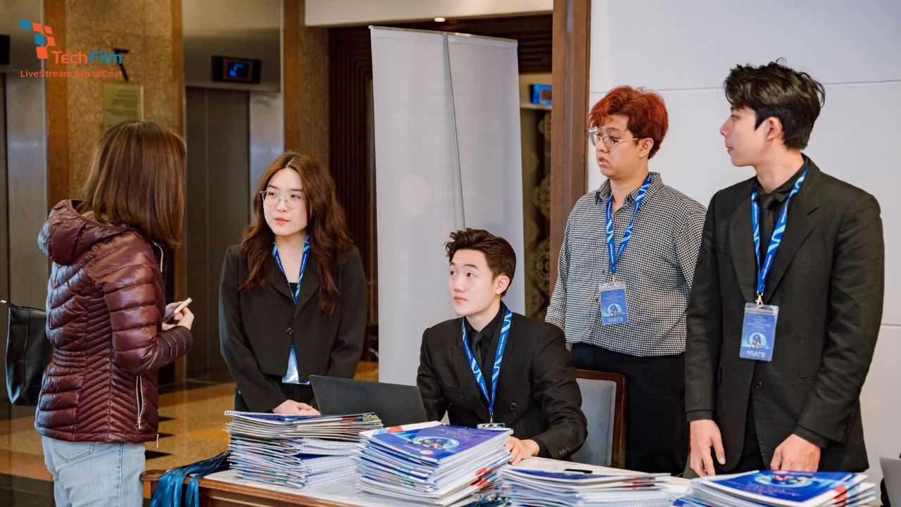 Dịch Vụ Chụp Hình Chuyên Nghiệp Tại TP.HCM – Bảng Giá Ưu Đãi Mới Nhất 2025 1 Techfilm - Dịch vụ chụp ảnh uy tín tại TPHCM