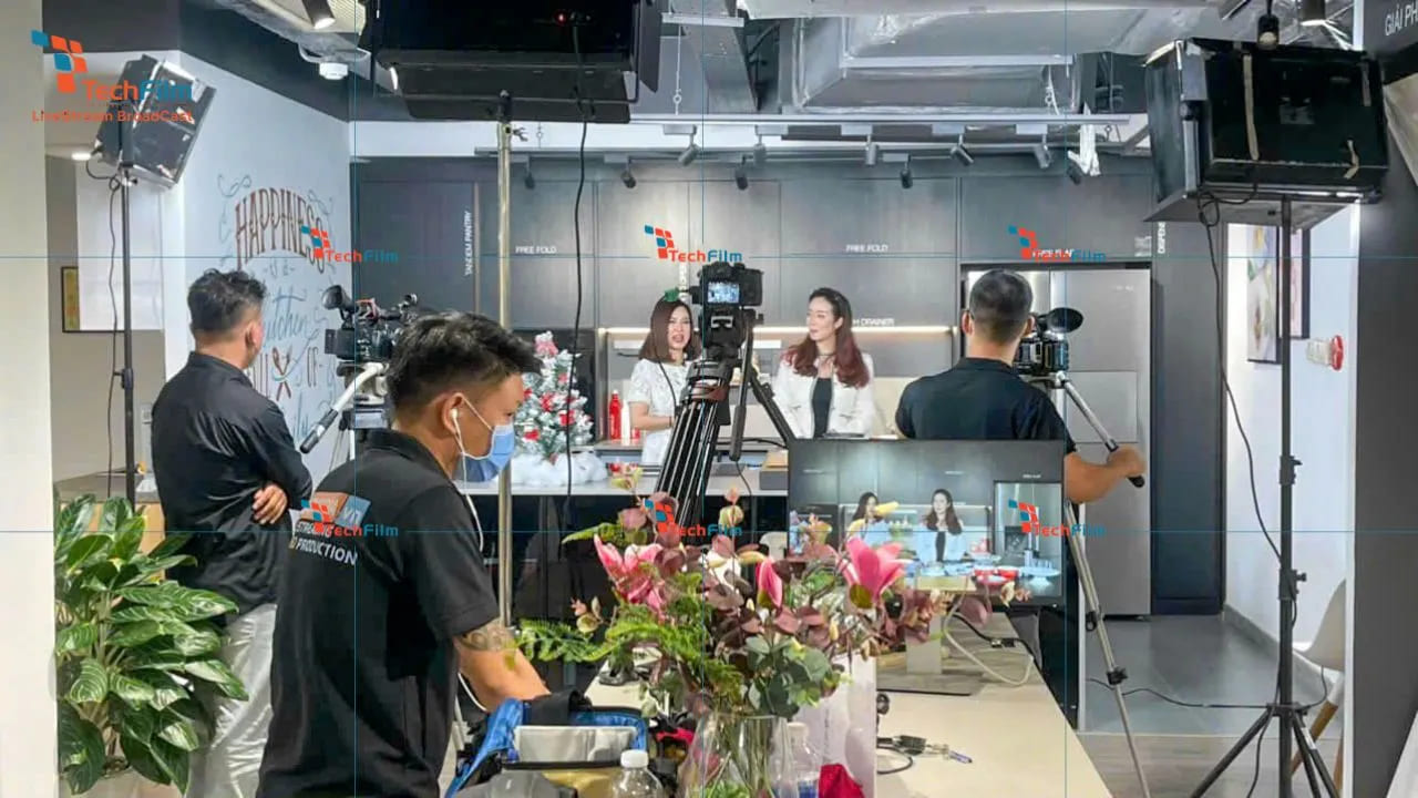Dịch Vụ Livestream Trọn Gói Chuyên Nghiệp Tại TP HCM 7 Livestream bán hàng giúp chia sẻ nhanh, dễ dàng