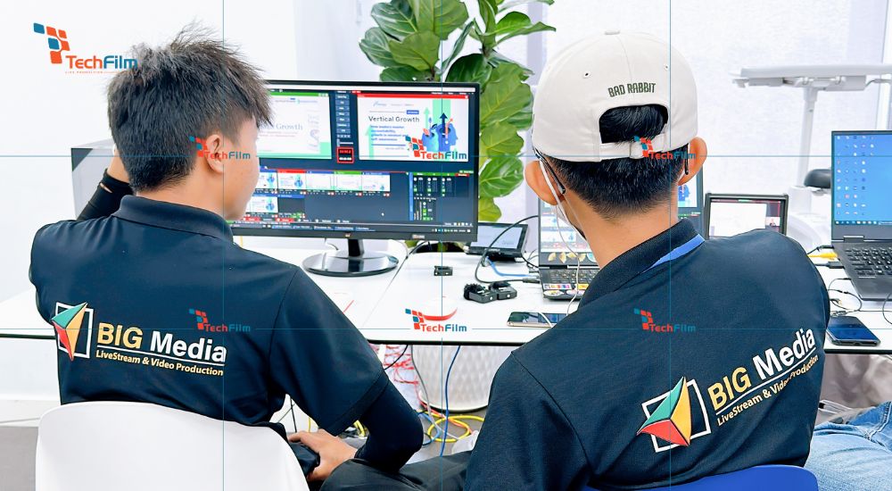 Bảng giá chụp hình sự kiện uy tín chuyên nghiệp tại TPHCM 16 Chỉnh sửa hậu kỳ sau khi chụp ảnh