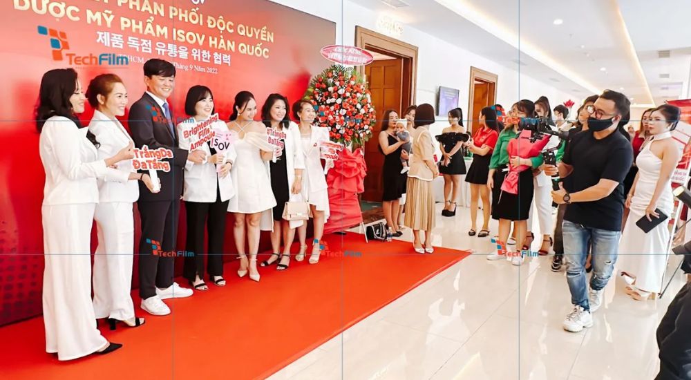 Bảng giá chụp hình sự kiện uy tín chuyên nghiệp tại TPHCM 21 Sự kiện ra mắt thương hiệu, sản phẩm