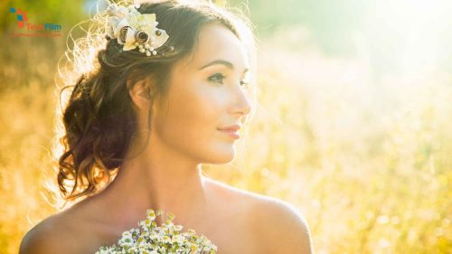 Điều kiện ánh sáng góp phần làm nổi bật chủ thể