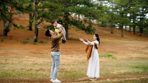 Tránh mặc trang phục quá nổi bật