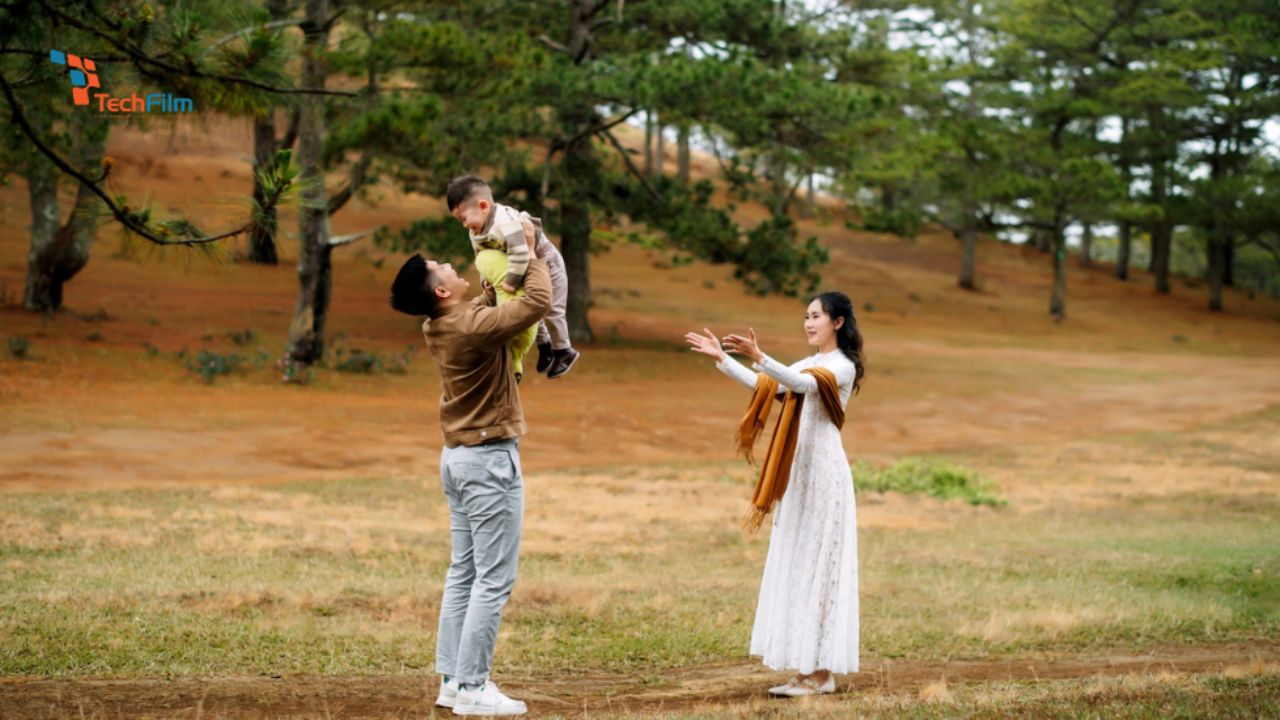 5 Điều Cần Tránh Khi Chụp Ảnh Rừng Thông Để Có Được Ảnh Đẹp 2 Tránh mặc trang phục quá nổi bật