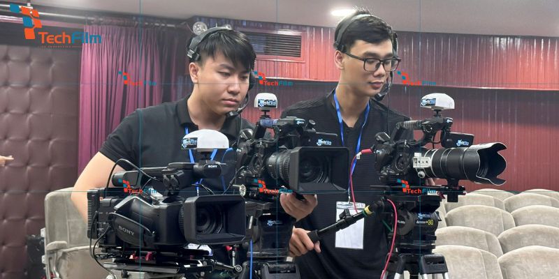 Dịch vụ studio quay video quảng cáo chuyên nghiệp, giá rẻ 2 lợi ích của việc thuê studio quay video quảng cáo