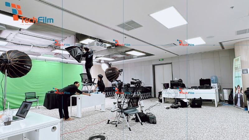 Studio chụp hình với phông xanh - Xu hướng mới trong tương lai 2 lợi ích chụp hình phong xanh ở studio
