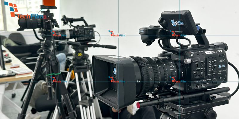 Dịch vụ studio livestream đa nền tảng là công cụ kết nối với khách hàng