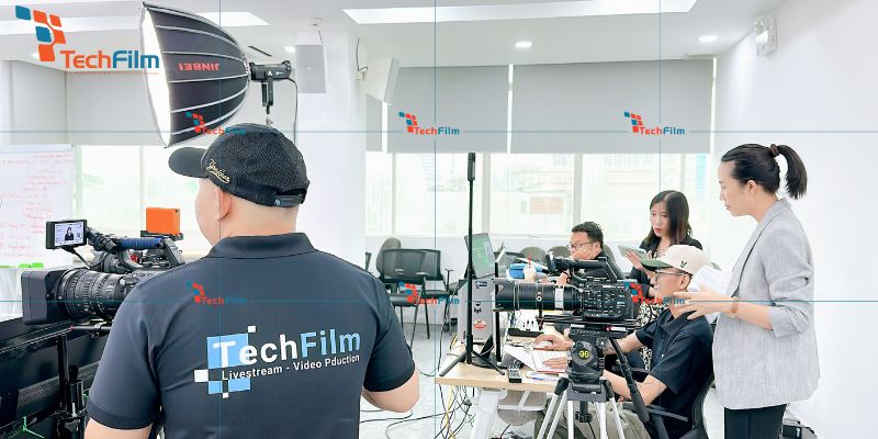 Sử dụng dịch vụ studio livestream đa nền tảng giúp doanah nghiệp chuẩn bị đầy đủ các khâu 
