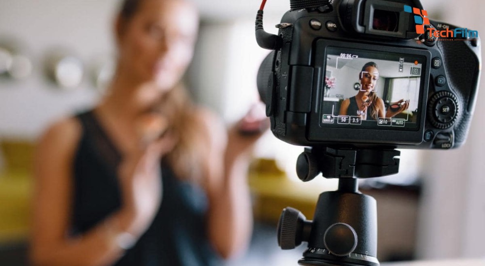 Vlog là video nhật ký gần gũi, giúp kết nối tự nhiên và quảng bá sản phẩm hiệu quả